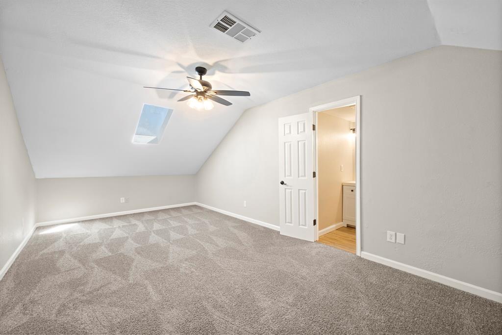 894 Tate Street Property Photo 35