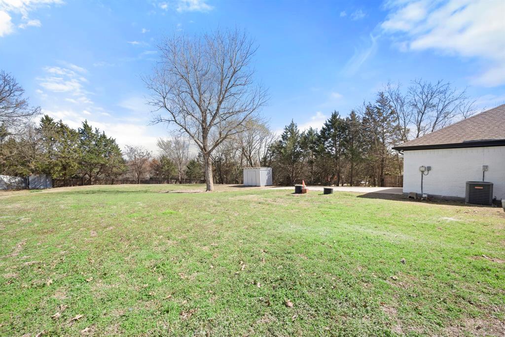 894 Tate Street Property Photo 40