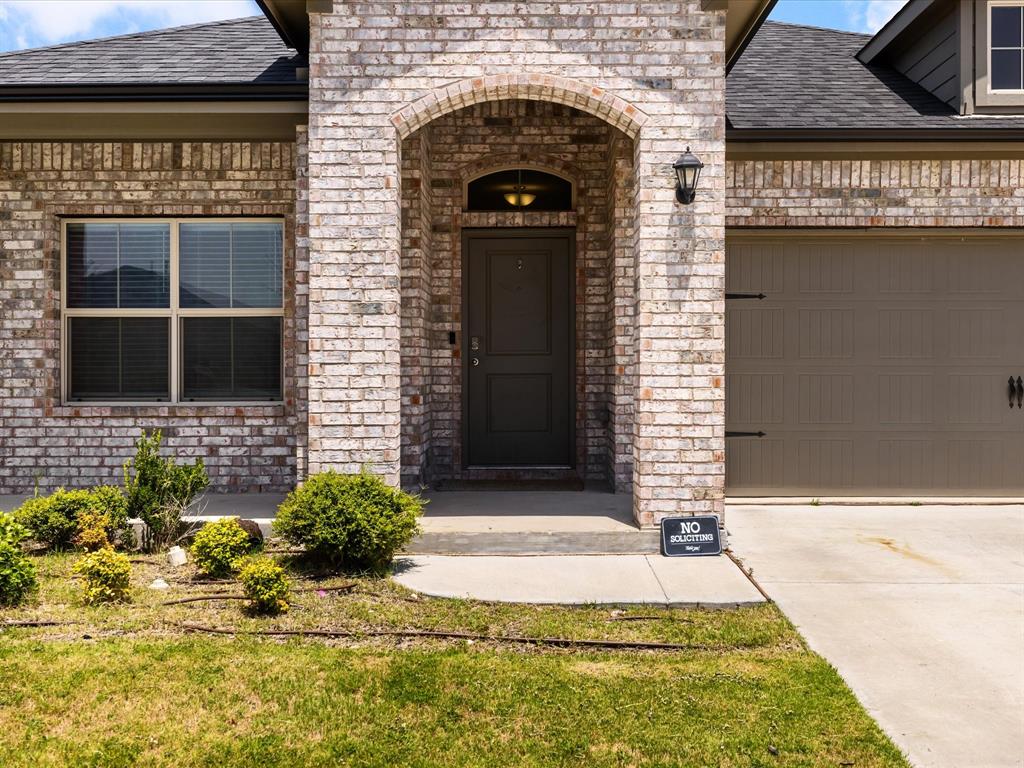 9620 Hickory Knob Drive Property Photo 3
