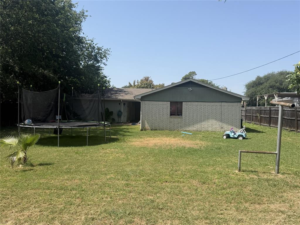 502 Nancy Drive Property Photo 3
