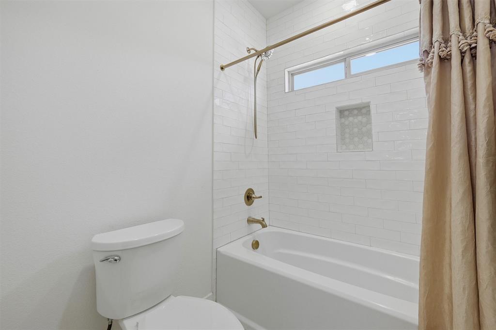3717 Parkwood Lane Property Photo 29