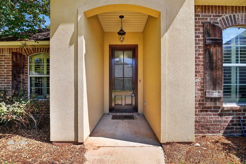 206 Clear Brooke Drive Property Photo 4
