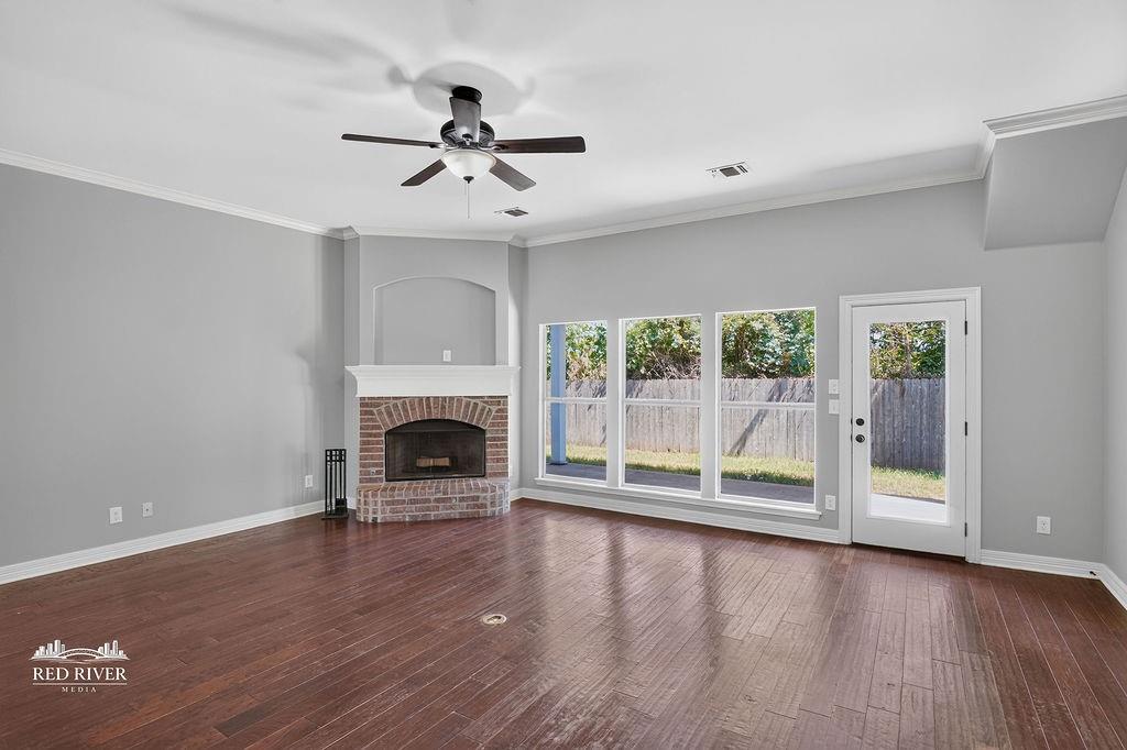 206 Clear Brooke Drive Property Photo 11