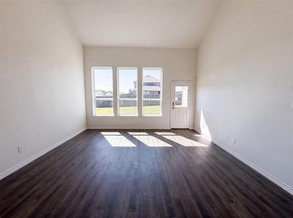 1713 Blue Jay Drive Property Photo 6