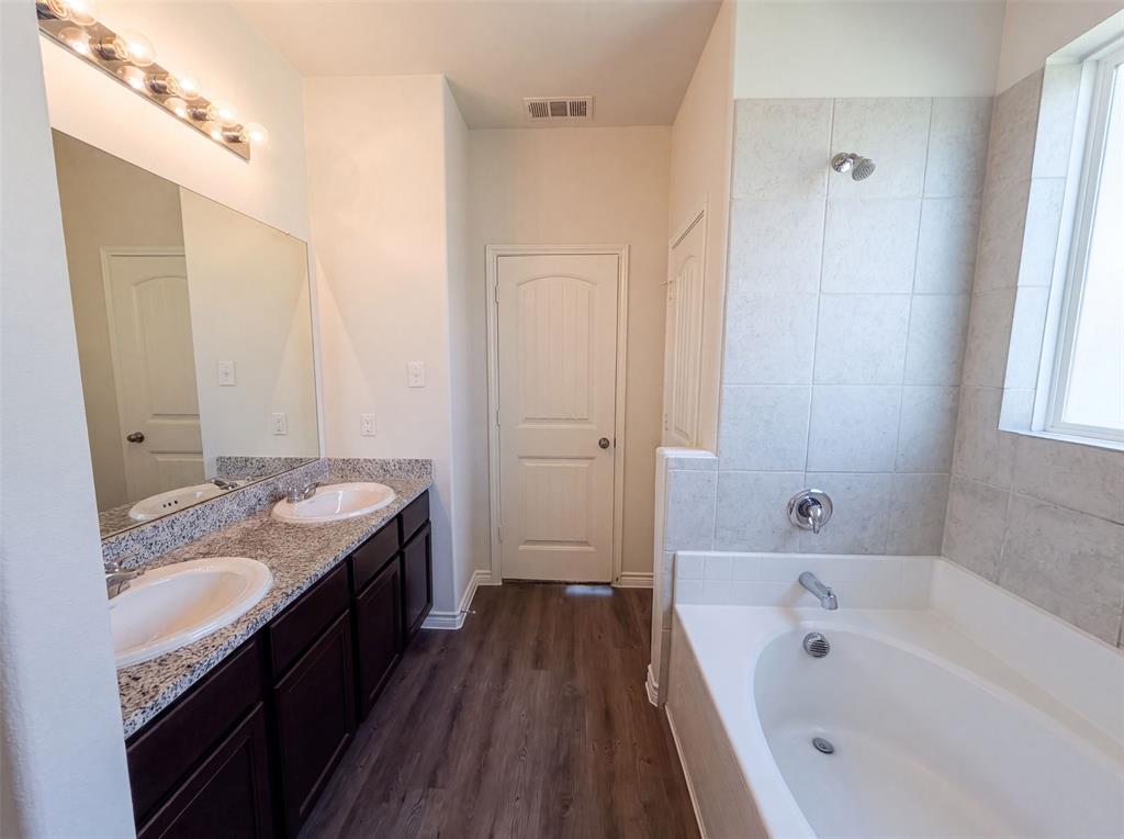 1713 Blue Jay Drive Property Photo 17