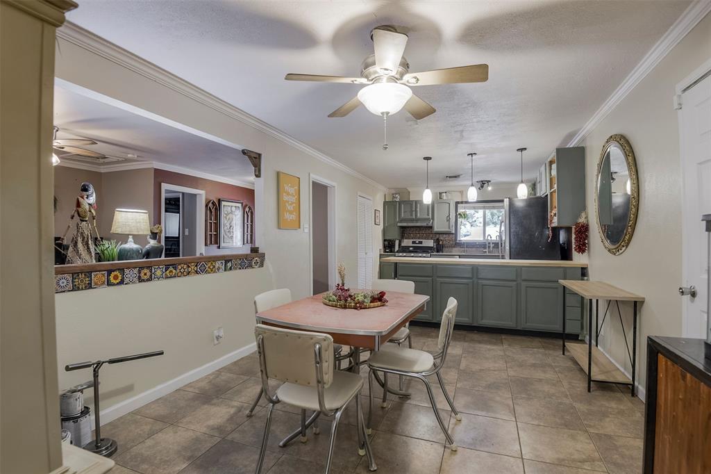 7028 Willis Avenue Property Photo 14