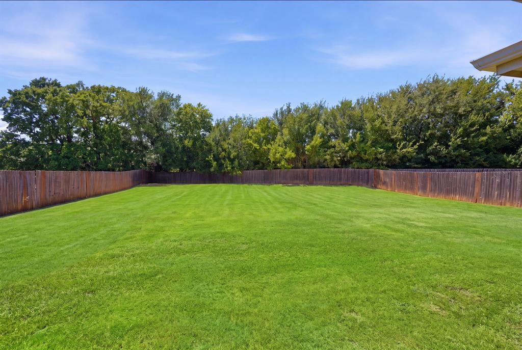 780 Countryside Drive Property Photo 8