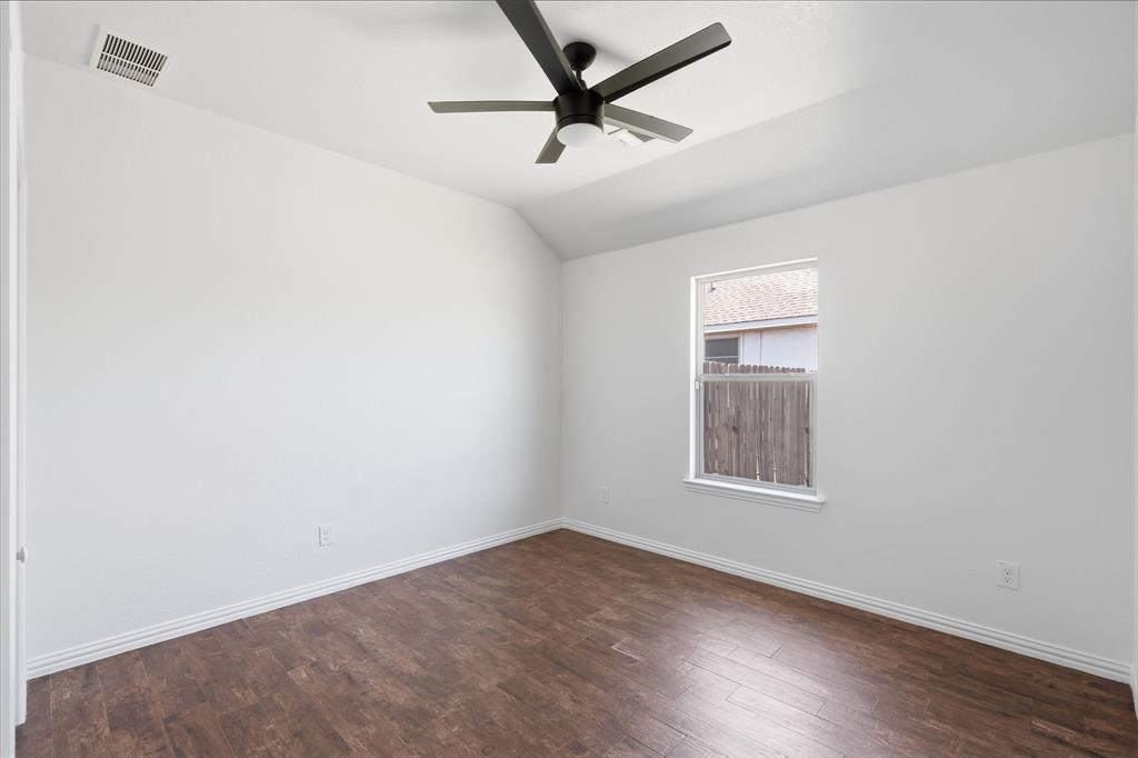 780 Countryside Drive Property Photo 17