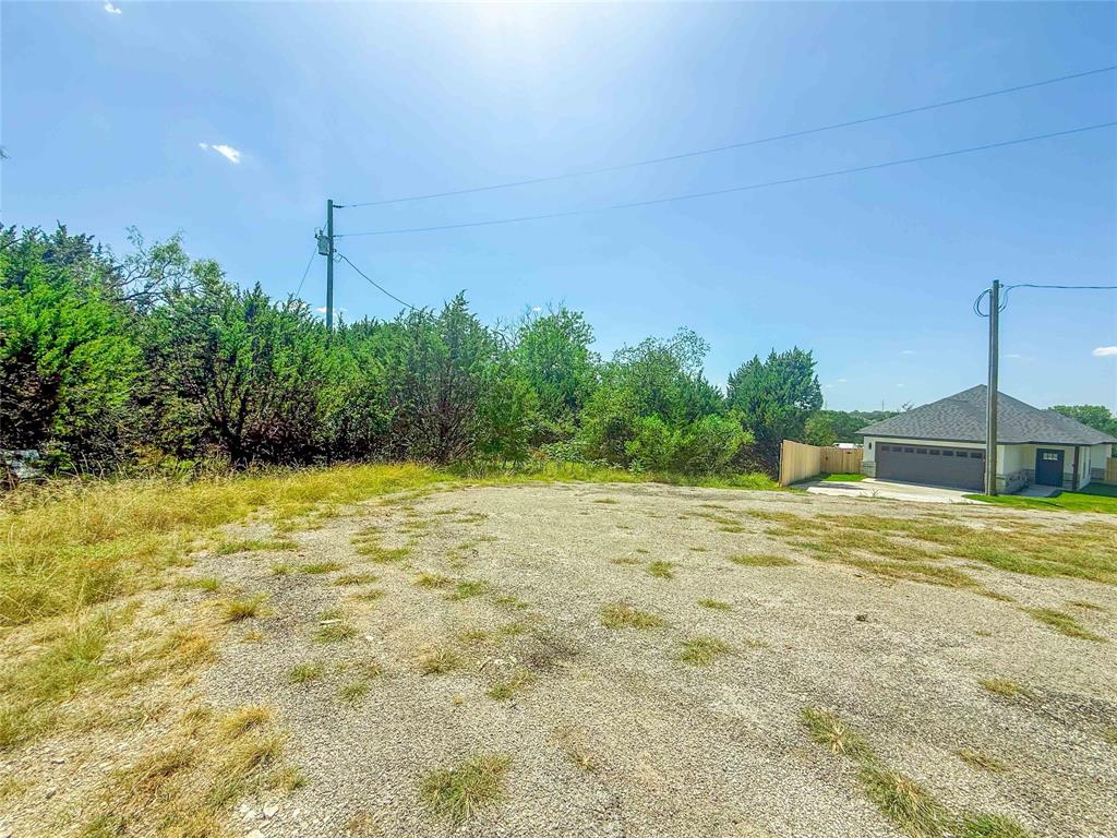 5712 Vanessa Court Property Photo 2