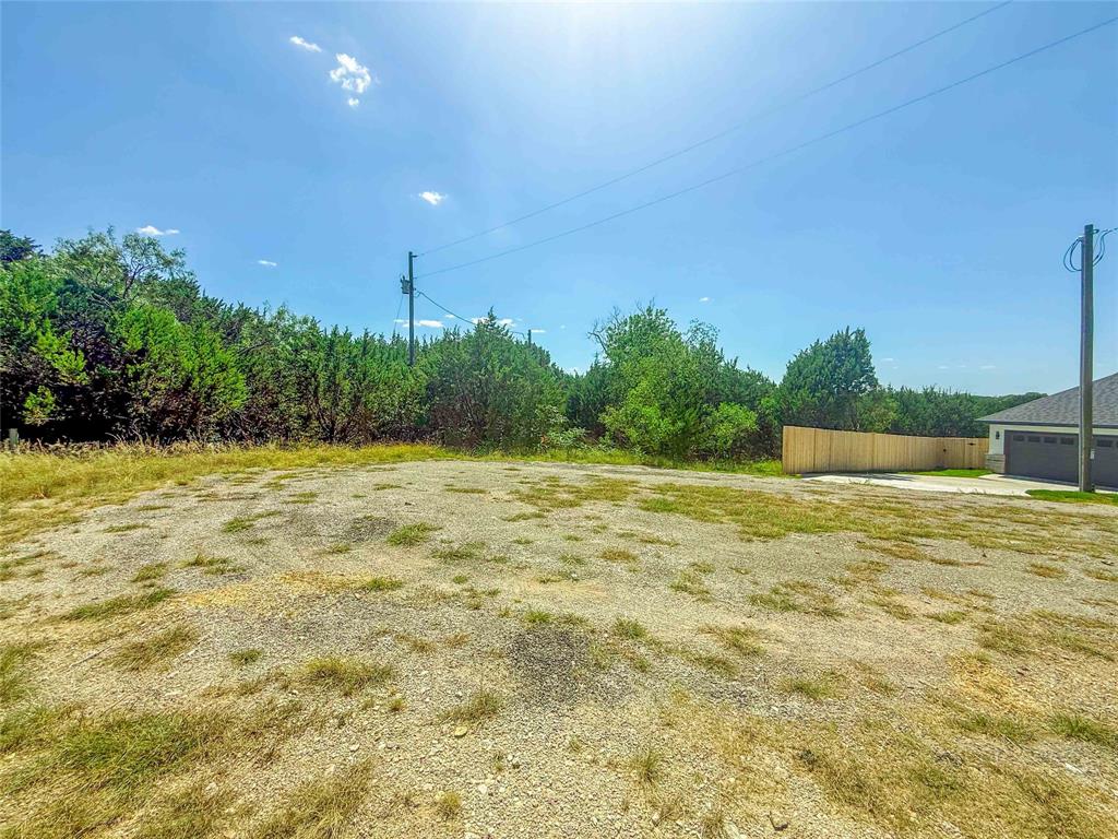 5712 Vanessa Court Property Photo 3