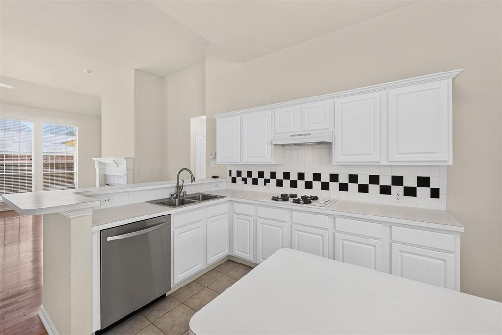 6777 Gatewick Drive Property Photo 13