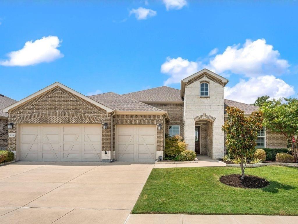9113 Bluewater Way Property Photo 3