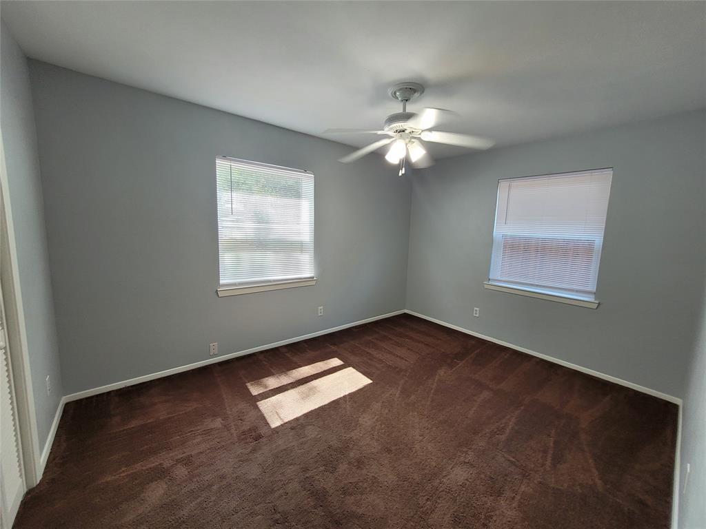 3233 Hiawatha Trail Property Photo 13