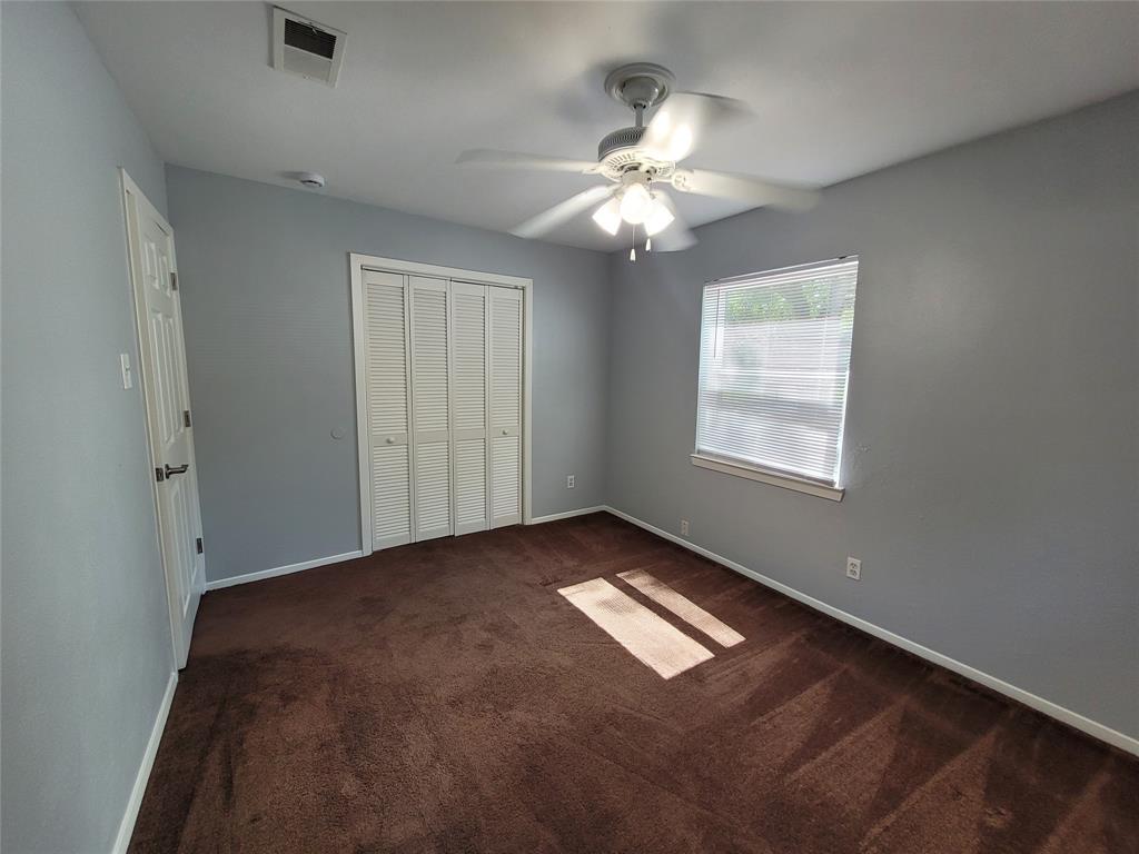 3233 Hiawatha Trail Property Photo 14