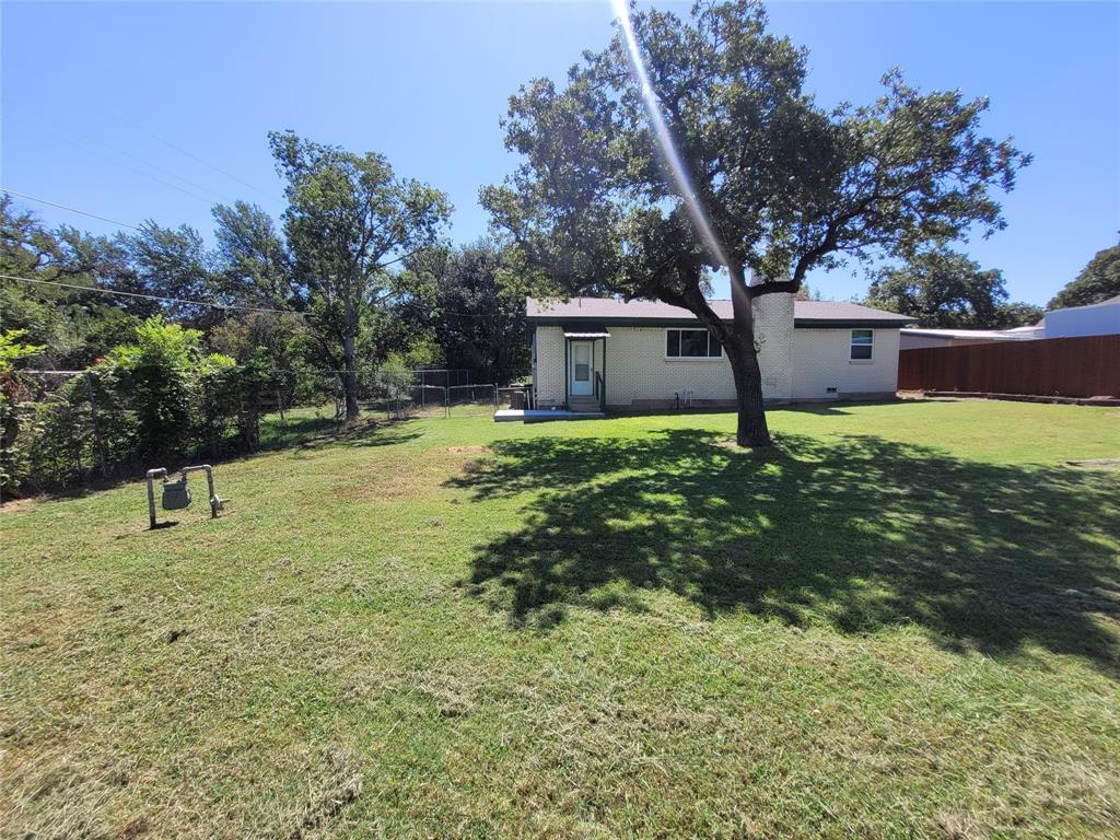 3233 Hiawatha Trail Property Photo 17