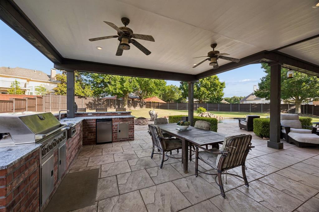 2713 Greenview Drive Property Photo 4
