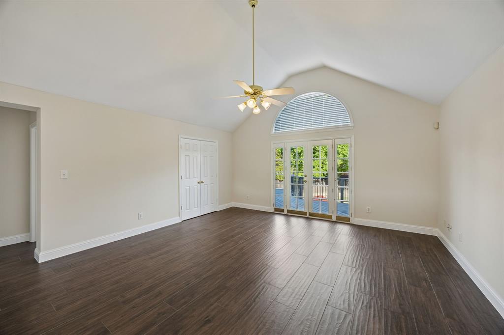 2713 Greenview Drive Property Photo 20