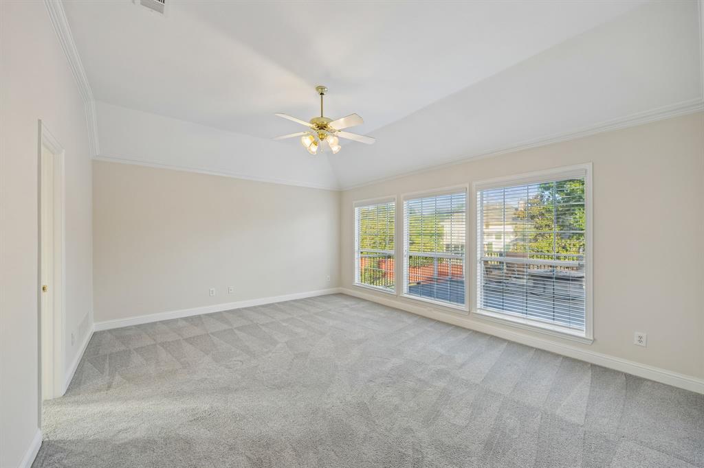 2713 Greenview Drive Property Photo 23