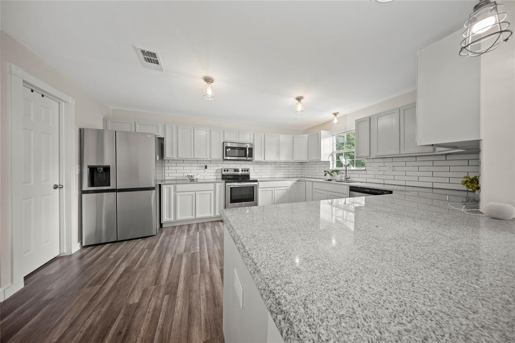 3535 Virginia Boulevard Property Photo 8