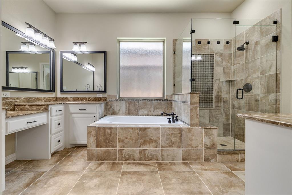 2029 N Hill Drive Property Photo 23