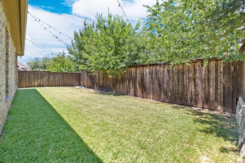 2029 N Hill Drive Property Photo 39