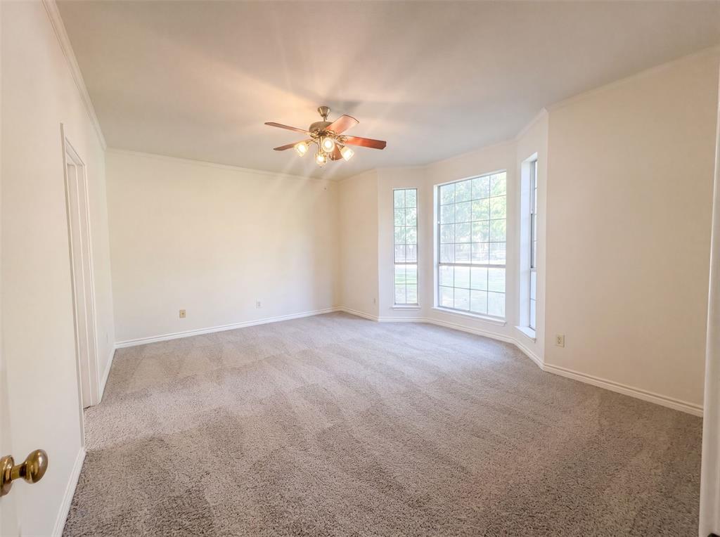 905 Ridgemont Drive Property Photo 8