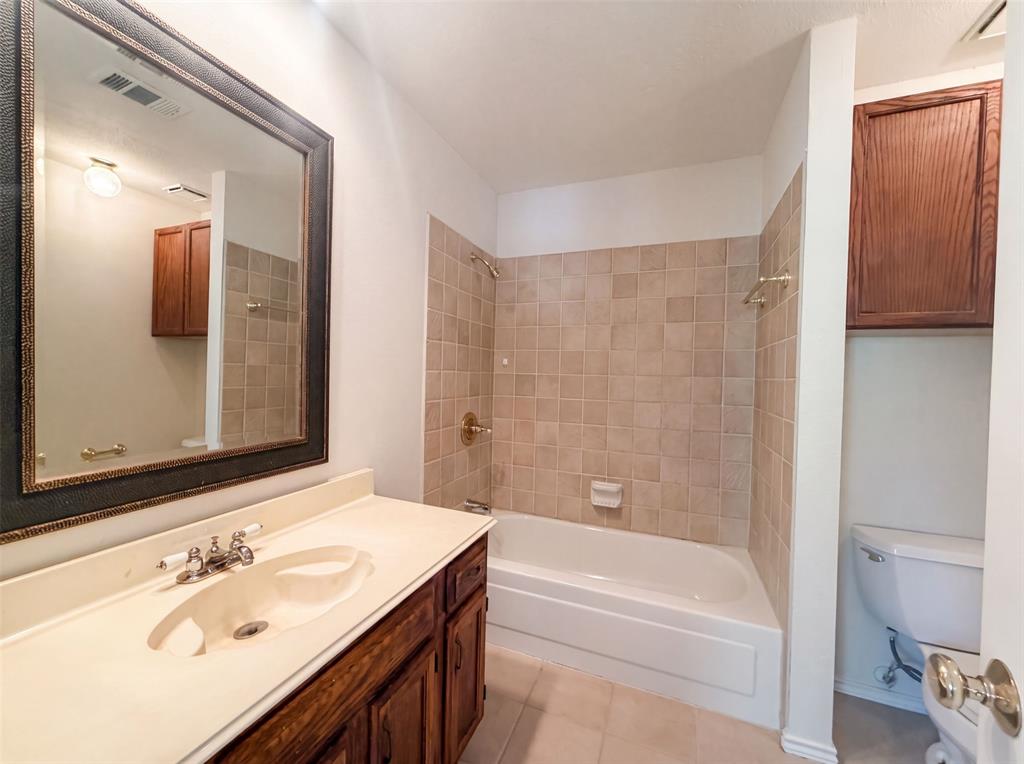 905 Ridgemont Drive Property Photo 16