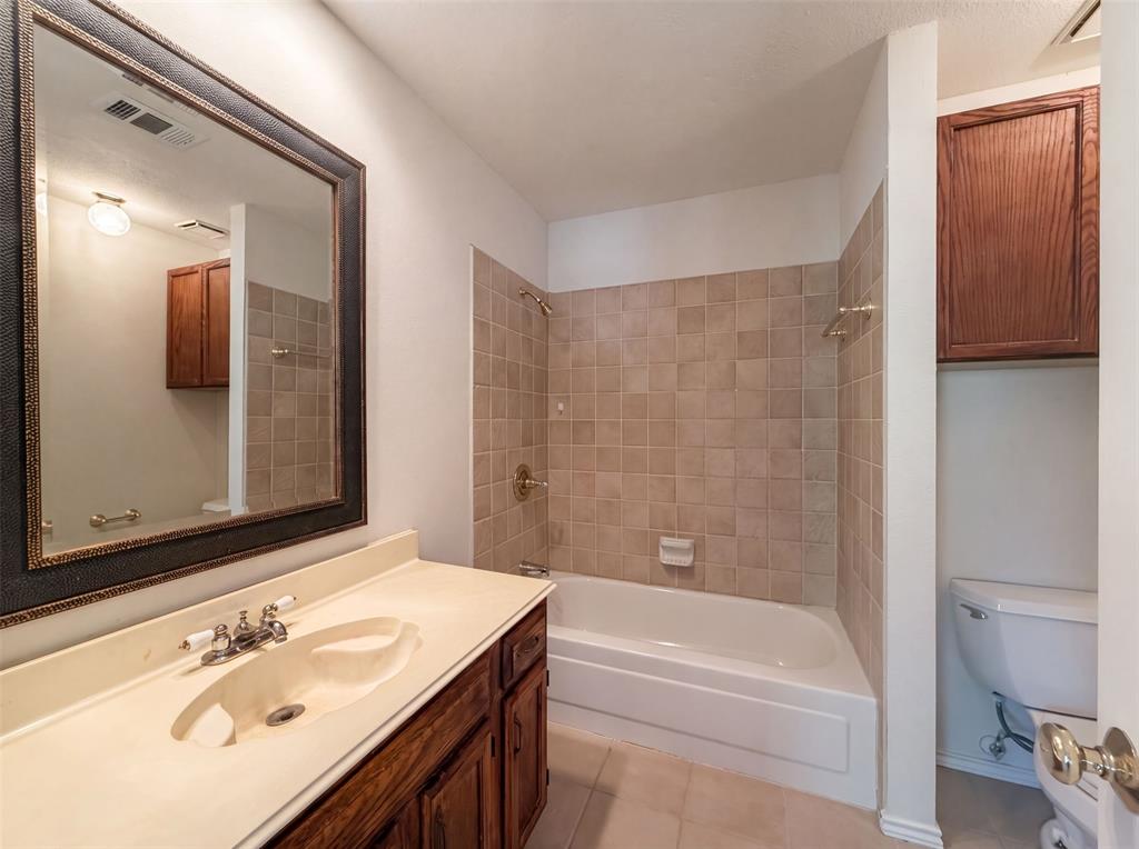 905 Ridgemont Drive Property Photo 17
