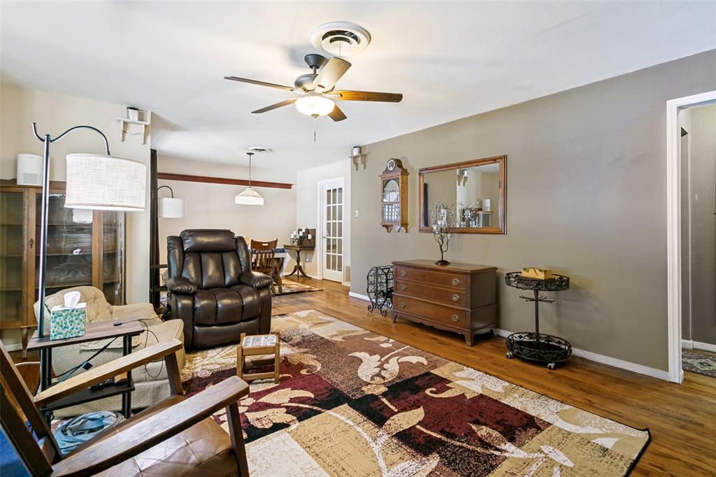 2721 Halbert Street Property Photo 6