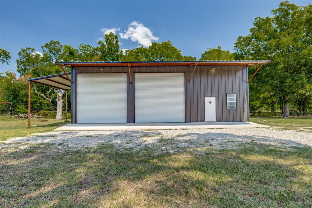 7186 State Highway 24 Property Photo 1