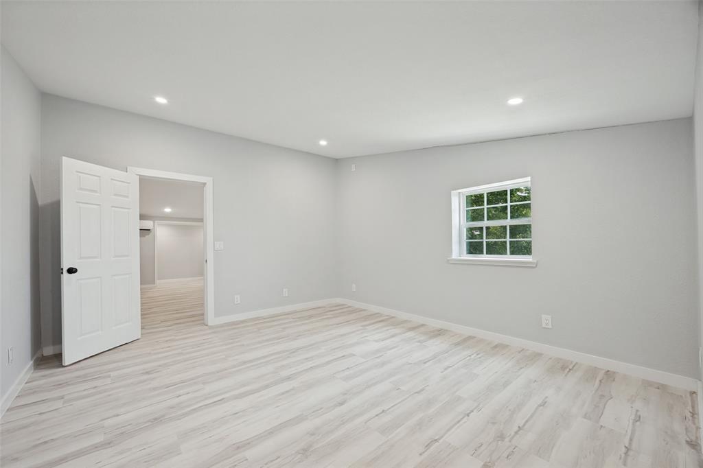 7186 State Highway 24 Property Photo 16