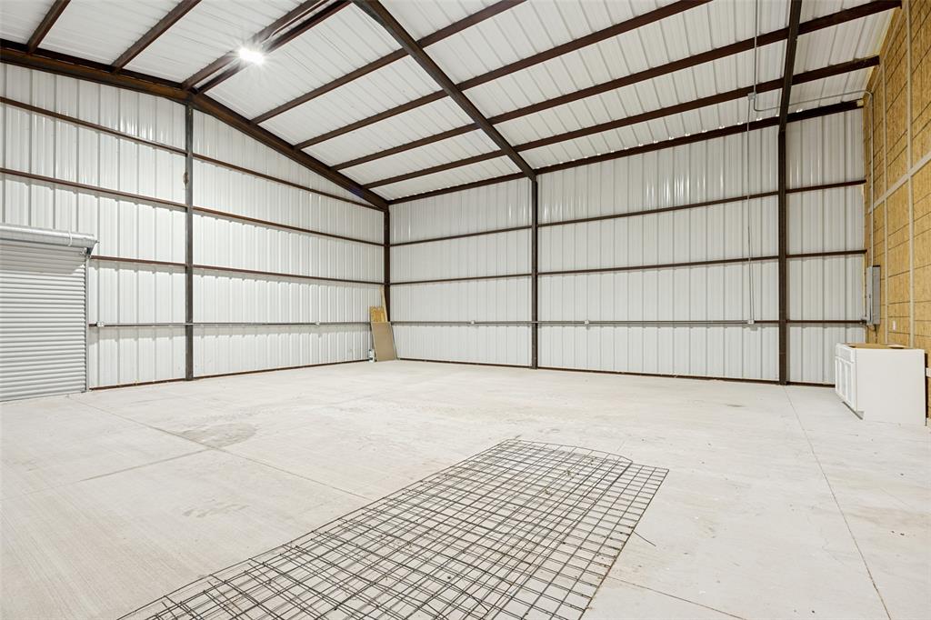 7186 State Highway 24 Property Photo 19