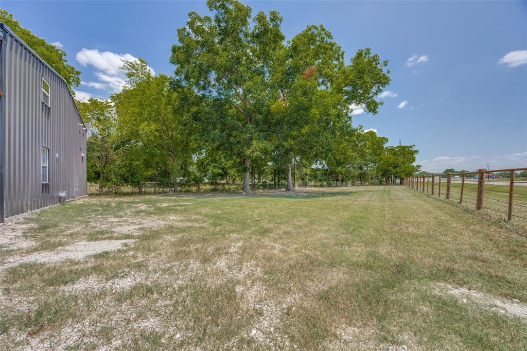 7186 State Highway 24 Property Photo 22