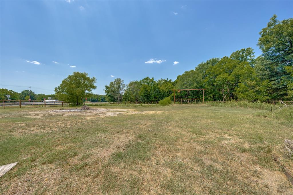 7186 State Highway 24 Property Photo 25