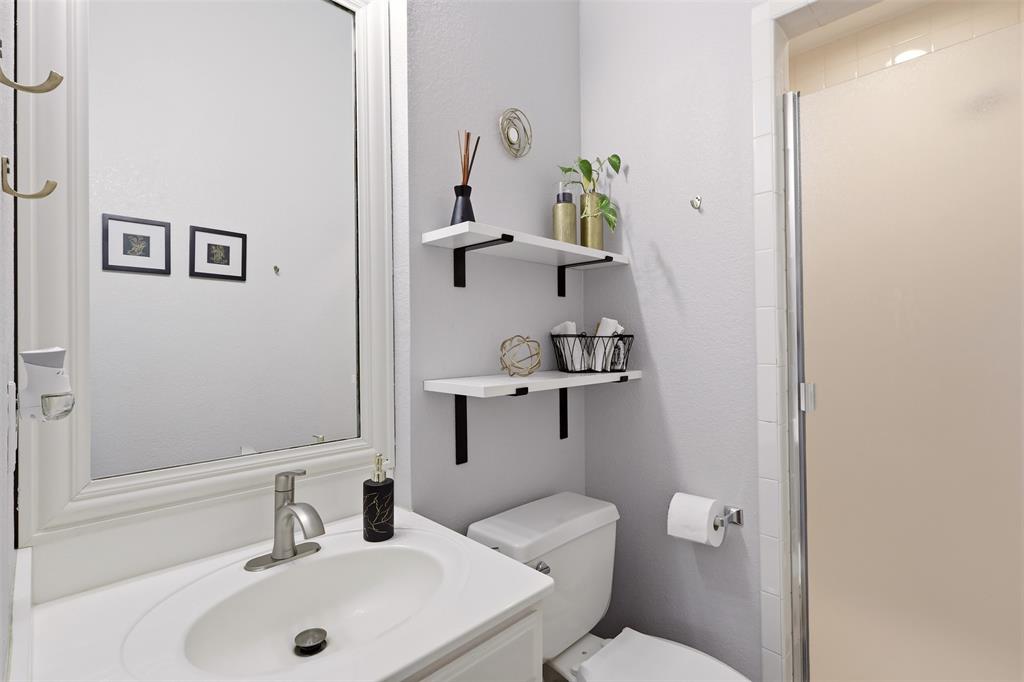 11013 Hermitage Lane Property Photo 11