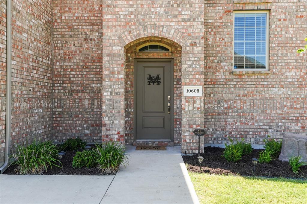 10608 Plumlee Lane Property Photo 3