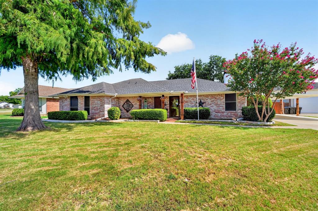 403 Sunset Drive Property Photo 3