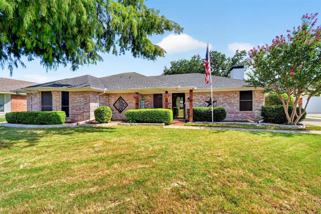403 Sunset Drive Property Photo 4