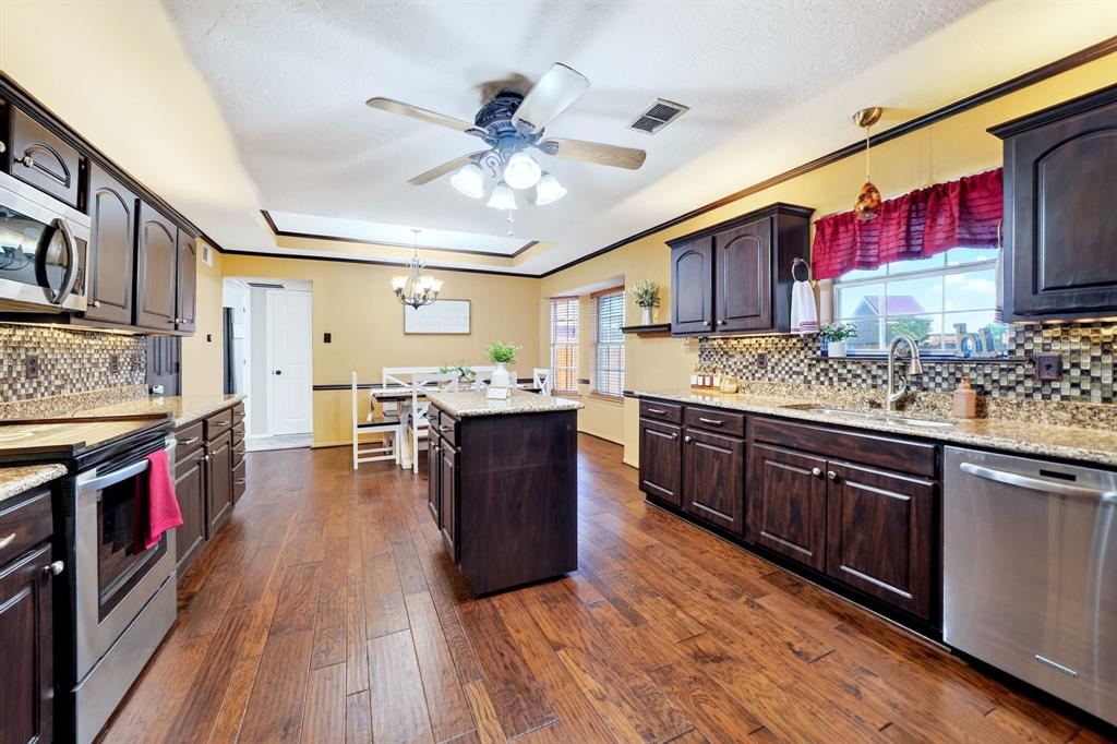 403 Sunset Drive Property Photo 15