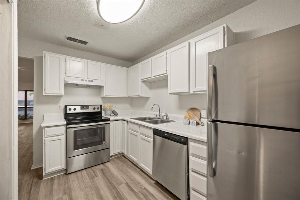 2911 Post Oak Drive Property Photo 13