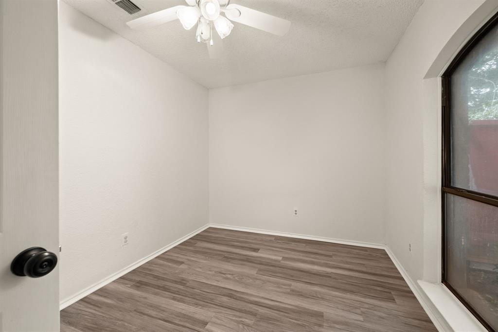 2911 Post Oak Drive Property Photo 17