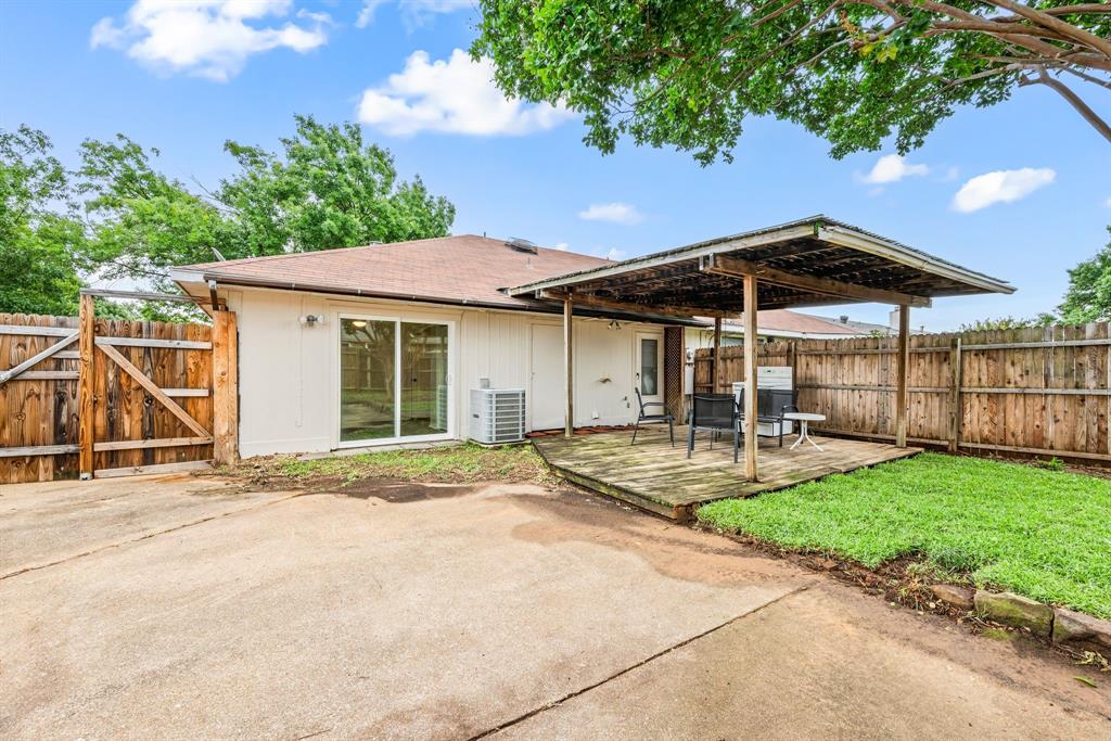 2911 Post Oak Drive Property Photo 24