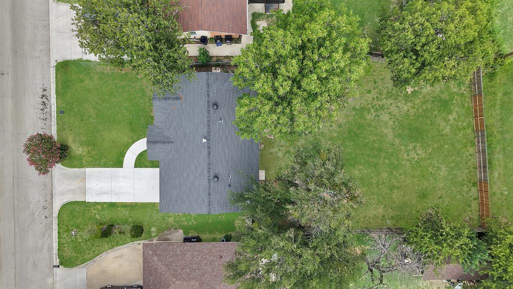 6729 Wallis Road Property Photo 5