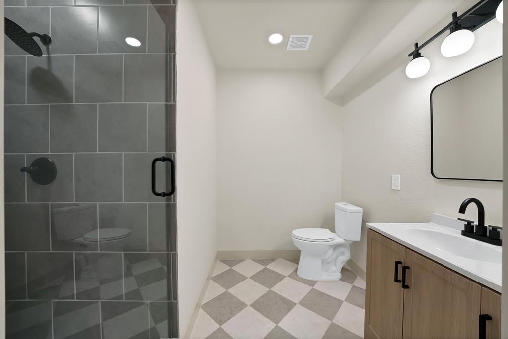 6729 Wallis Road Property Photo 19