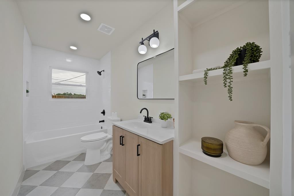 6729 Wallis Road Property Photo 22