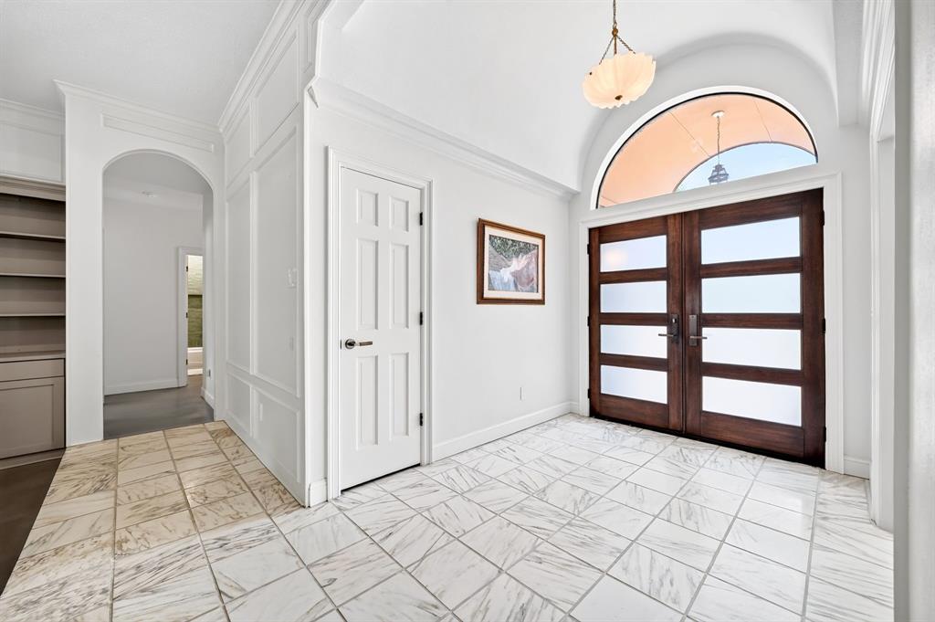 10101 Bridgegate Lane Property Photo 11