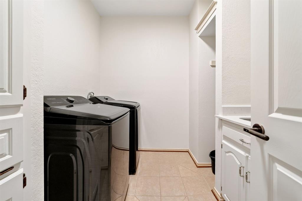 10101 Bridgegate Lane Property Photo 34