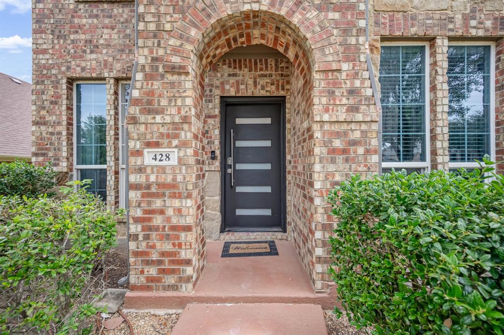 428 Shasta Street Property Photo 6