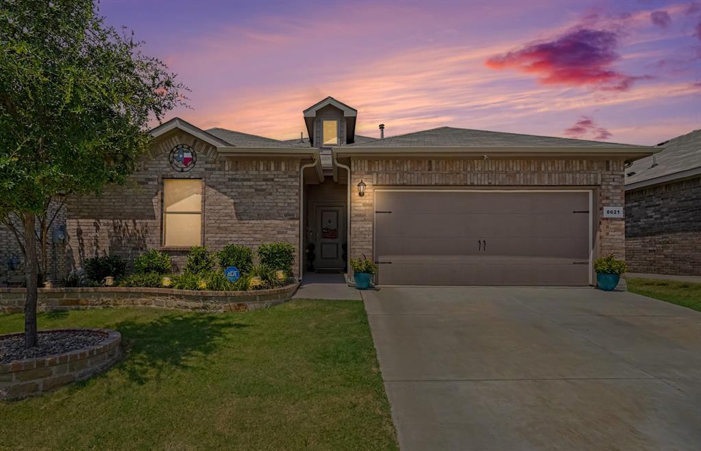 8621 Willowsun Way Property Photo 1