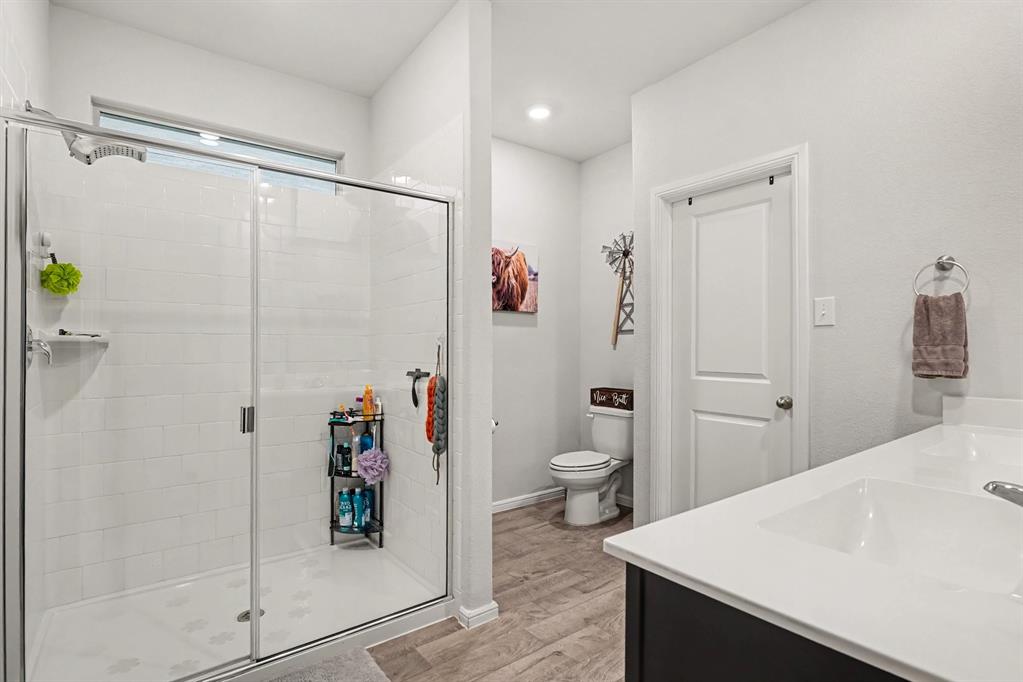 8621 Willowsun Way Property Photo 16